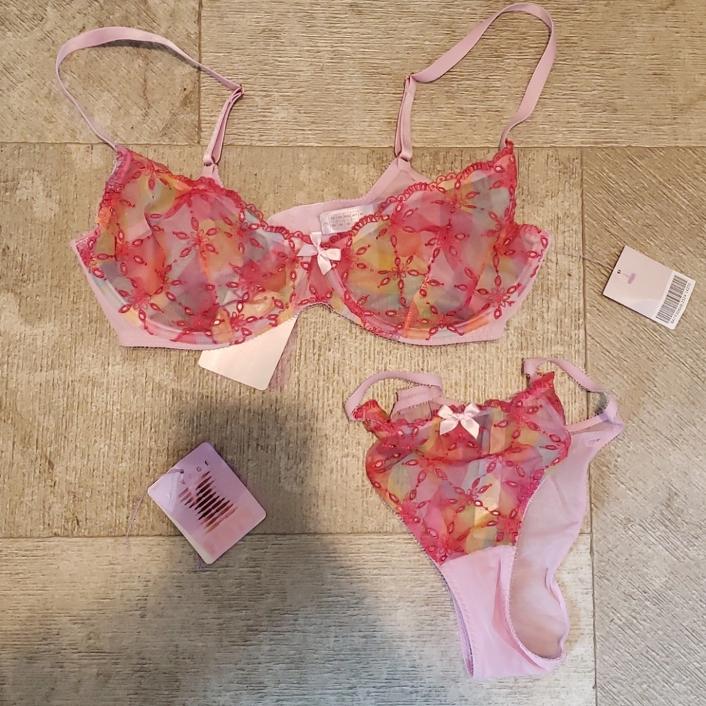 Savage Fenty bra and thong set